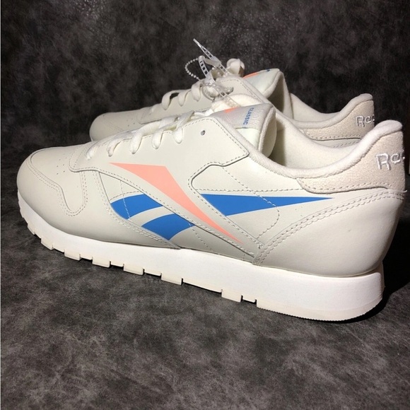 REEBOK SNEAKERS RETRO CLASSIC LEATHER WHITE DV8500 CHALK WHITE 9.5 - Picture 2 of 9